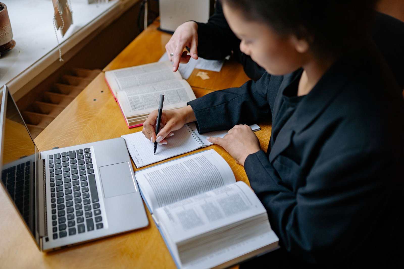 How to Read a Technical AI Book (and Actually Finish It): A 10-Week Plan